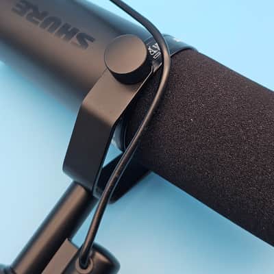 ☆Genuine Shure SM7dB Cardioid Dynamic Microphone with Built-In Preamp image 3