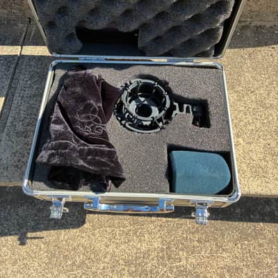 AKG C414 XLII Large Diaphragm Multipattern Condenser Microphone 2010s - Black image 10