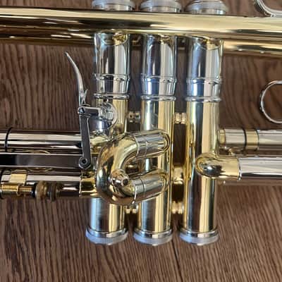 1951 C.G. Conn 28B Connstellation Bb Trumpet – Rare Early Connstellation – Original Case & Matching Guarantee Card image 10