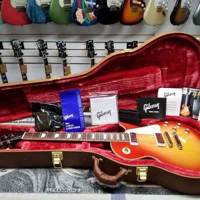 2021 Gibson Les Paul Deluxe Beautiful Guitar! Iconic Look and Tone (234) image 6