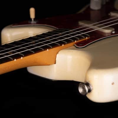 Vintage 1963 Fender Duo-Sonic Olympic White with OHSC image 17