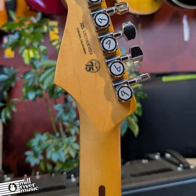 Fender American Ultra Luxe Stratocaster – Sunburst – Maple Neck –Includes Original Case and All Case Candy – Used Mint image 6