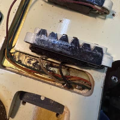 Fender Jaguar 1965 - Olympic White with Matching Headstock vintage 100% stock Johnny Marr Original Finish & Electronics – Original Case image 4
