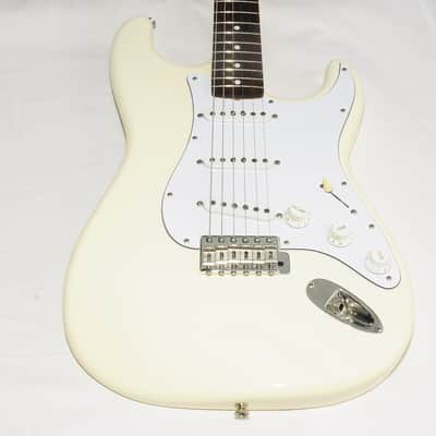 Excellent Fender Japan ST-38 Stratocaster Electric Guitar RefNo