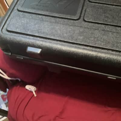 Peavey T series guitar case - Black image 6