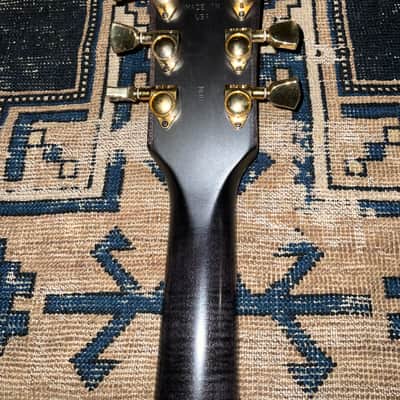 2021 Gibson Demo Shop Les Paul Raven Modified Tribute Flamed Neck Black & Gold image 6