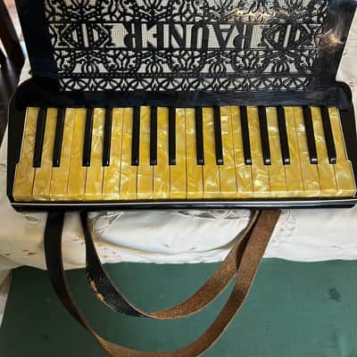 Rauner Regent - Black 60 Bass with Case image 5
