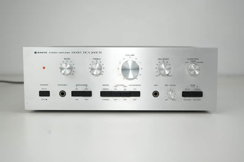 Sanyo DCA-200UM - Stereo Amplifier with phone input image 1