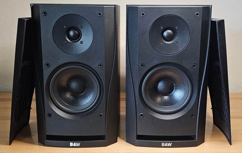 Bowers & Wilkins (B&W) DM302 Prism Wired Studio Grade Monitors