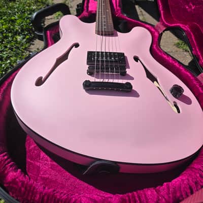 Fender Tom DeLonge Starcaster with TSA Gator case image 2