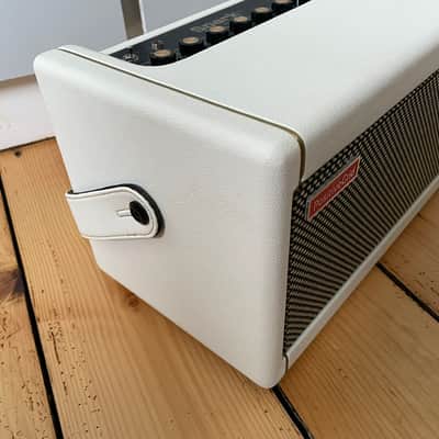 Positive Grid Spark 40 40-Watt 2x4" Modeling Guitar Combo 2021 - Pearl White image 3