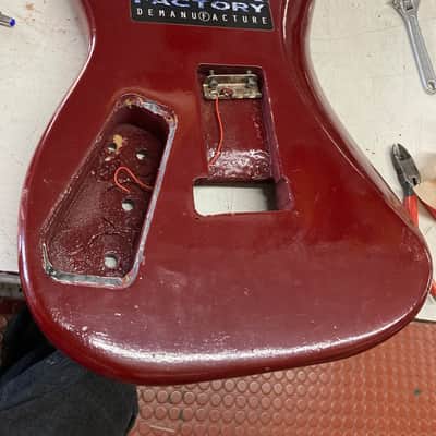 Kramer 300 HST parts project 1970,/80,s Refinish dark red image 7