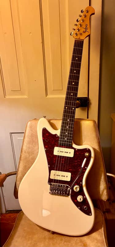 Indio DLX 2022 - White image 1