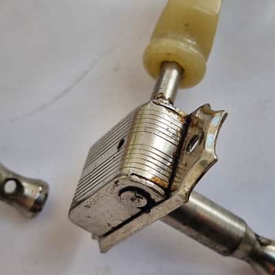 Kluson set of 6 (3+3) no line single ring tuners - 1953 - to mid 1956 image 11