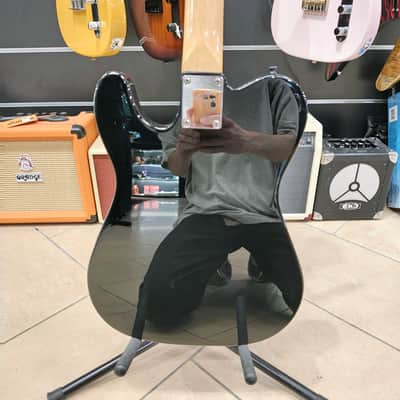 Squier Affinity Telecaster with Maple Fretboard, Top Loader Bridge 2001 - 2021 - Black image 3