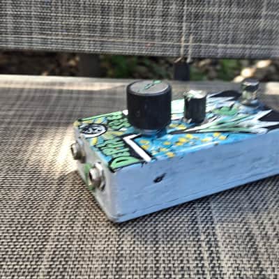 Anchored Cloud Sound Colorsound Tremolo 2024 - Mountains handpainted image 6