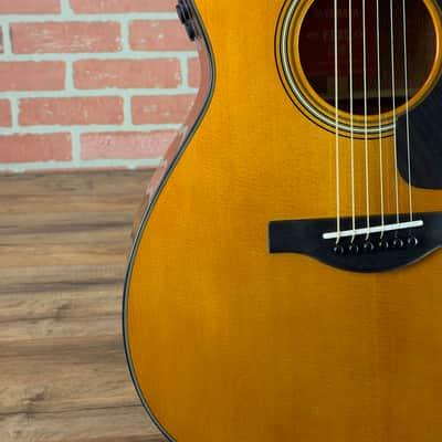Yamaha FSX5 Red Label Acoustic-Electric Guitar - Natural image 4