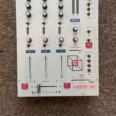 Allen & Heath XONE:32 Professional DJ Mixer 2010s - Black image 1