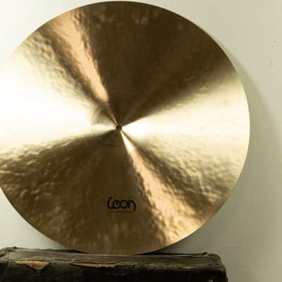 Leon 22" Modern Vintage Swing Crash Ride Cymbal 2210g image 2