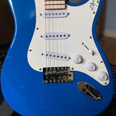 Strat-style guitar/Glen Campbell signed pick guard image 1