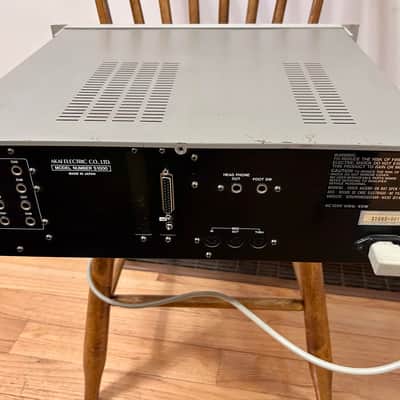 Akai S1000 MIDI Stereo Digital Sampler 1988 - White image 2