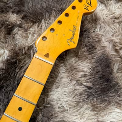 Fender Nile Rodgers Signature Hitmaker Stratocaster 21-Fret Maple Neck image 5