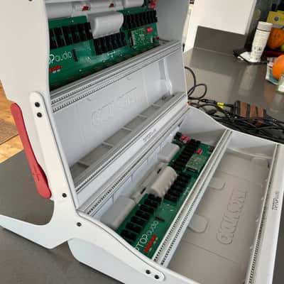 Tiptop Audio Mantis. 2 Eurorack cases. 2019 image 2
