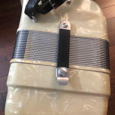 Caruso Model 100 Accordion 120 Bass Made in Italy image 8