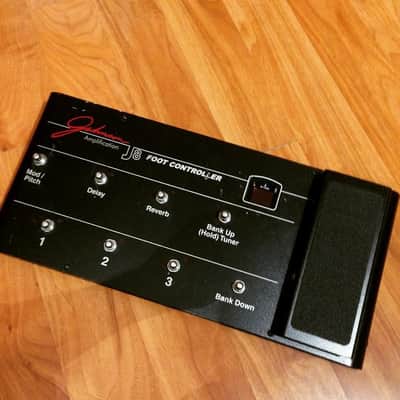 Johnson J-Station Guitar Effects Processor w/ J8 Foot Controller image 2