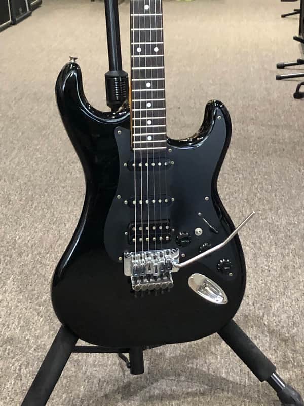 1984 Kramer Focus 3000 HSS - Black with Banana Headstock and