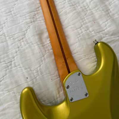 Fender American Ultra II 70th Anniversary Stratocaster with Maple Fretboard 2024 - Solar Flare image 9