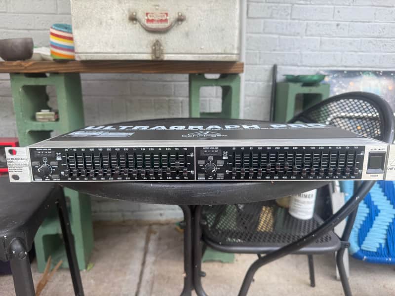 Behringer Ultragraph Pro FBQ1502HD 15-Band Graphic Equalizer 2015 - Present - Standard image 1