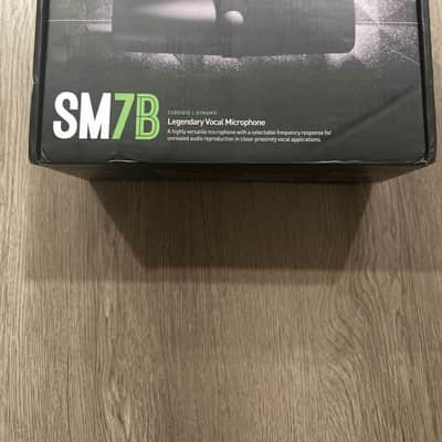 Shure SM7B Cardioid Dynamic Microphone 2001 - Present - Black
