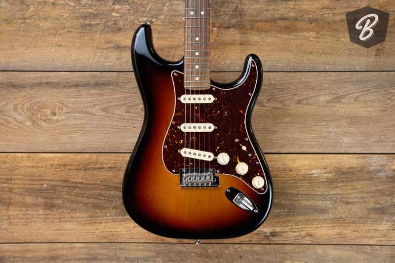 Immagine Fender American Professional II Stratocaster - 3-Tone Sunburst w/Case - 1