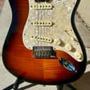 Minty Fender 2016 LIMITED EDITION AMERICAN ELITE STRATOCASTER® 2-COLOR SUNBURST 2016 Magnificent seven  7