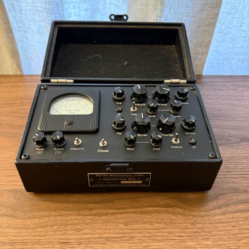 Retro Mechanical Labs Jekyll & Hyde