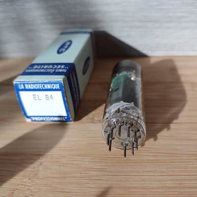 Rare 1972 NOS NIB MULLARD Blackburn el84 6bq5 RTC green logo super strong Vox AC2 AC4. image 8