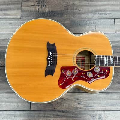 Gibson J-200 Artist Jumbo Acoustic Guitar (Early 1970's) - Natural image 1