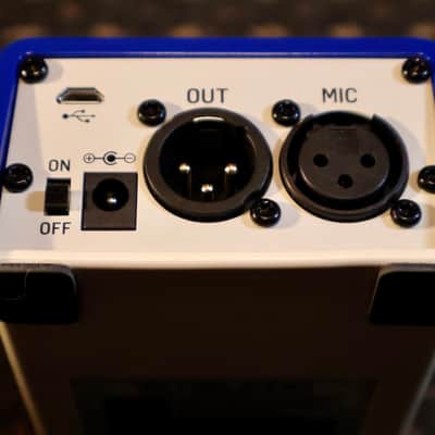 TC Helicon Harmony Singer 2013 - 2016 - Blue image 2