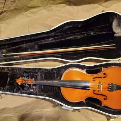 Lewis Model 100 sized 4/4 violin. Germany, Very Good Condition, w/ Case & Bow image 1