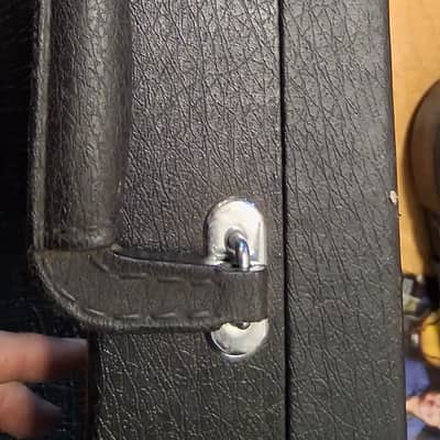 Hondo HardShell Case for a Mako Exotec XK-4 Electric Guitar, 1980s - Black/Red image 5