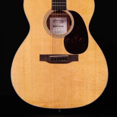 Martin 000-12E Retro Spruce Top with X Bracing, Martin E1 Pickup, Bag Included image 1
