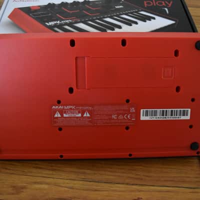 Akai MPK Mini Play MKIII Portable 25-Key MIDI Controller. Great condition, original box and accessories image 4