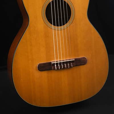 1974 Martin 00-16C image 2