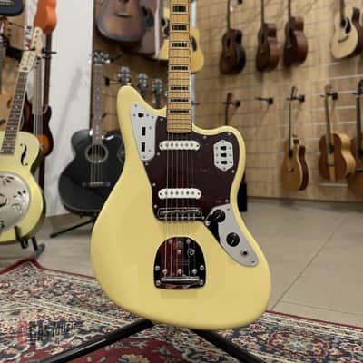 Fender Vintera II 70 Jaguar, Maple Fingerboard, Vintage White image 2