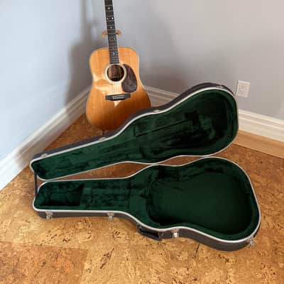 2002 Martin HD-35 guitar and case image 2