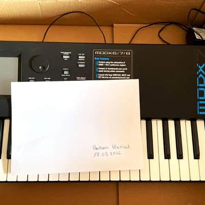 Yamaha MODX7 76 Semi-weighted Key Synthesizer Synth Keyboard image 4