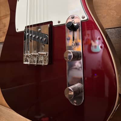 Squier Classic Vibe Custom Esquire Candy Apple Red image 3