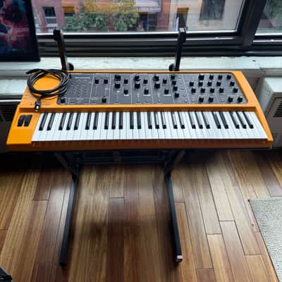 Studiologic Sledge 2.0 Polyphonic Virtual Analog Synthesizer 2010s - Yellow / Black