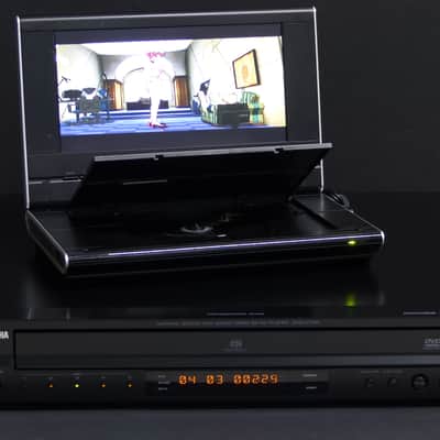 Yamaha DVD-C750 5 Disc SACD Player image 4